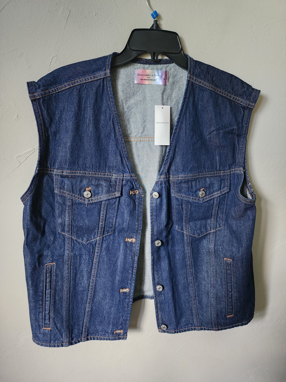 Abercrombie & Fitch Dark Blue Denim Vest NWT Size LARGE